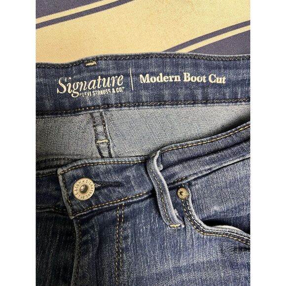 Signature Levi Strauss Levis Jeans Women's Size 16 Blue Mid Rise Bootcut DAS-C - Picture 7 of 9